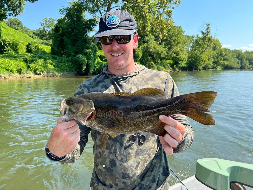 Tennessee Smallmouth Float Trip